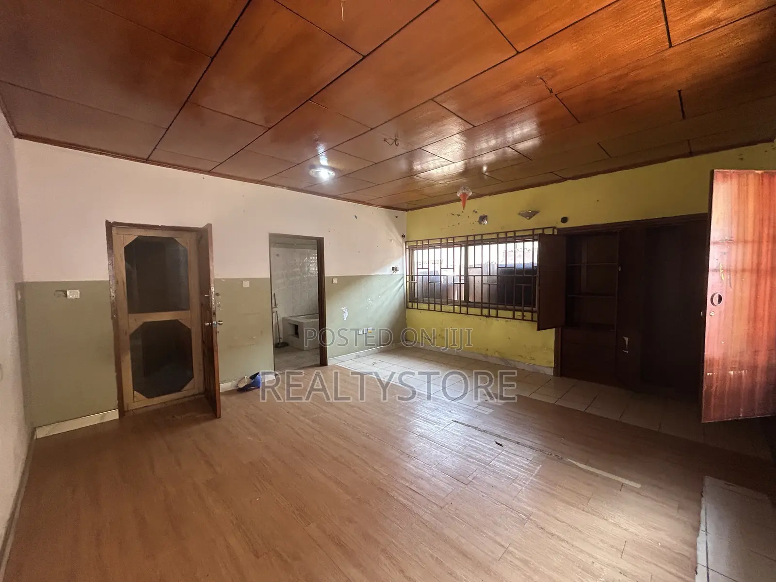 Executive 5 Bedroom Self Compound for Rent at Haatso