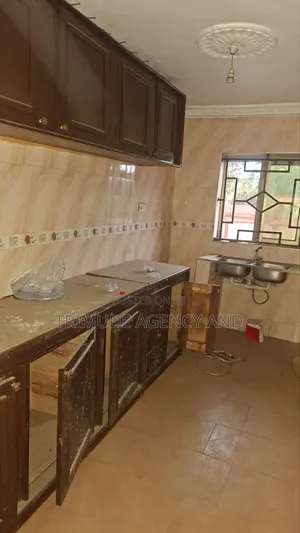 3bdrm Apartment in Trimude Agency And, Kumasi Metropolitan for rent