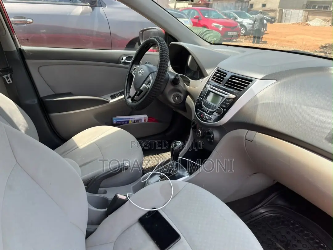 Hyundai Accent 2014 Red