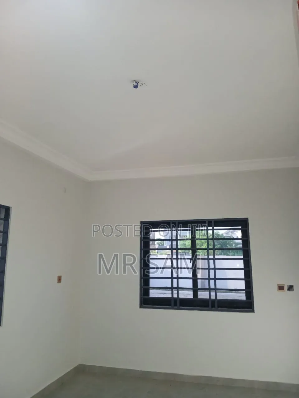 3bdrm House in Sam Properties, Amasaman for sale