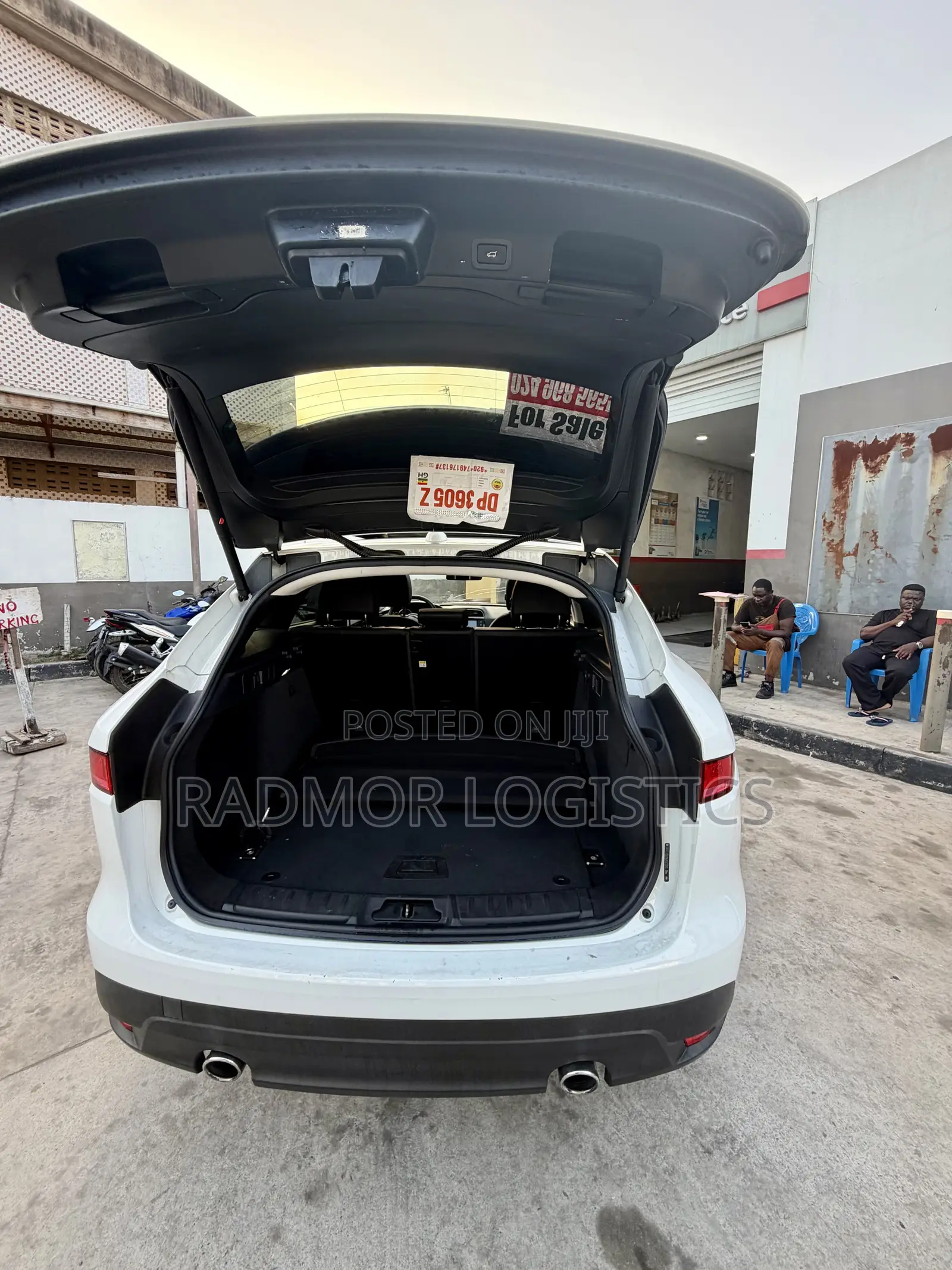 Jaguar F-Pace 35t Premium 2017 White