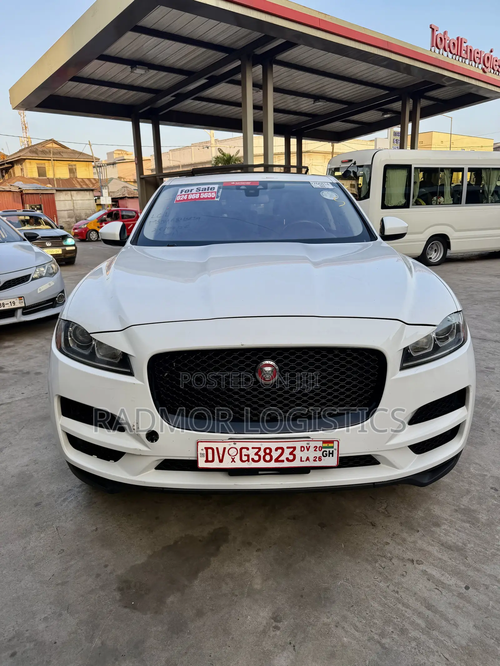 Jaguar F-Pace 35t Premium 2017 White
