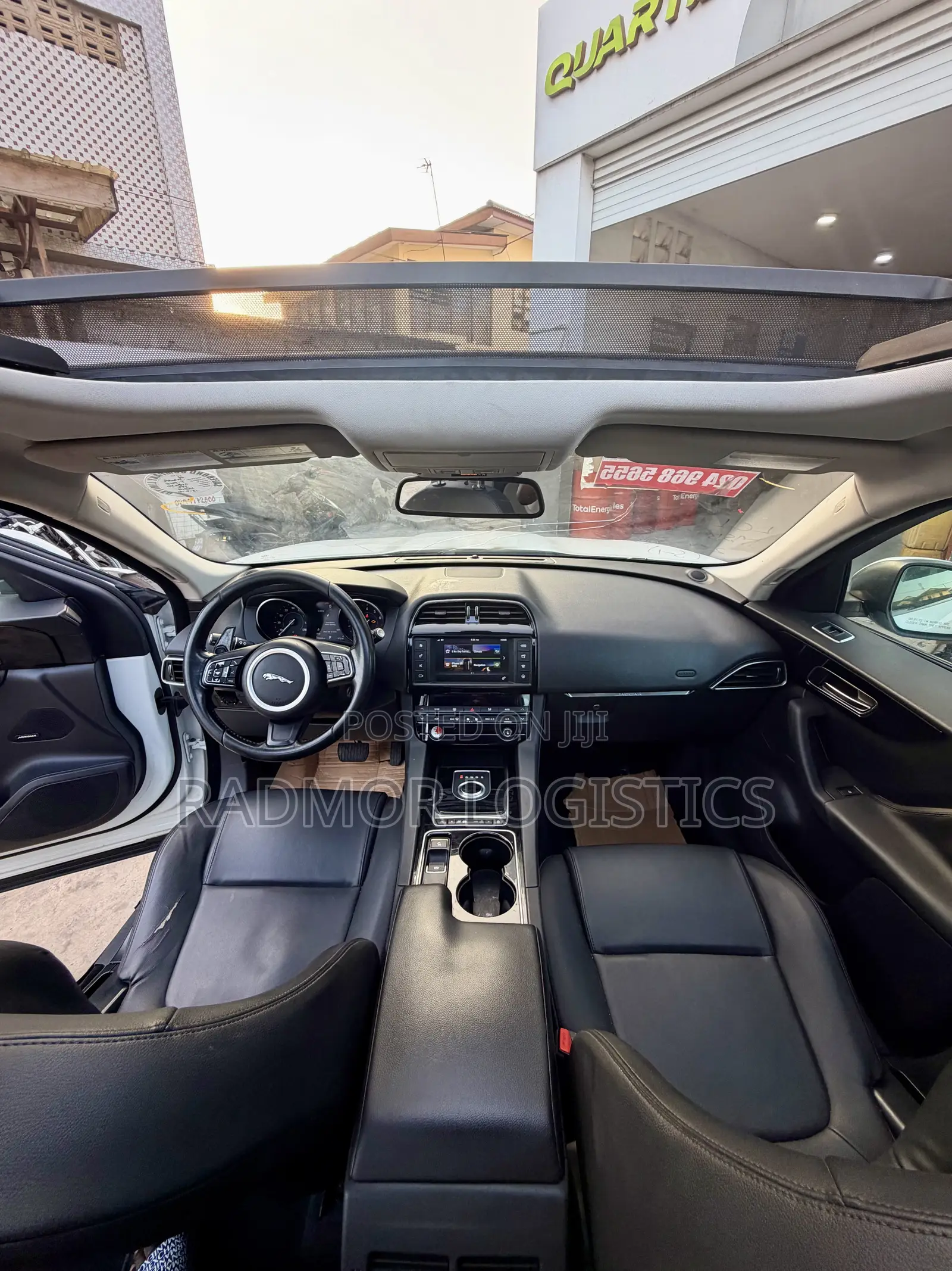 Jaguar F-Pace 35t Premium 2017 White