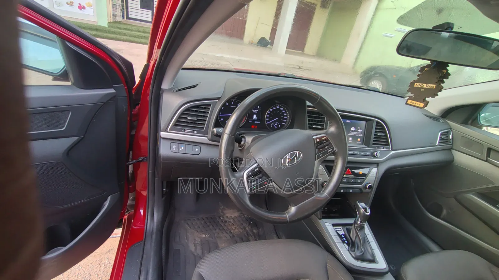 Hyundai Elantra 2018 Red