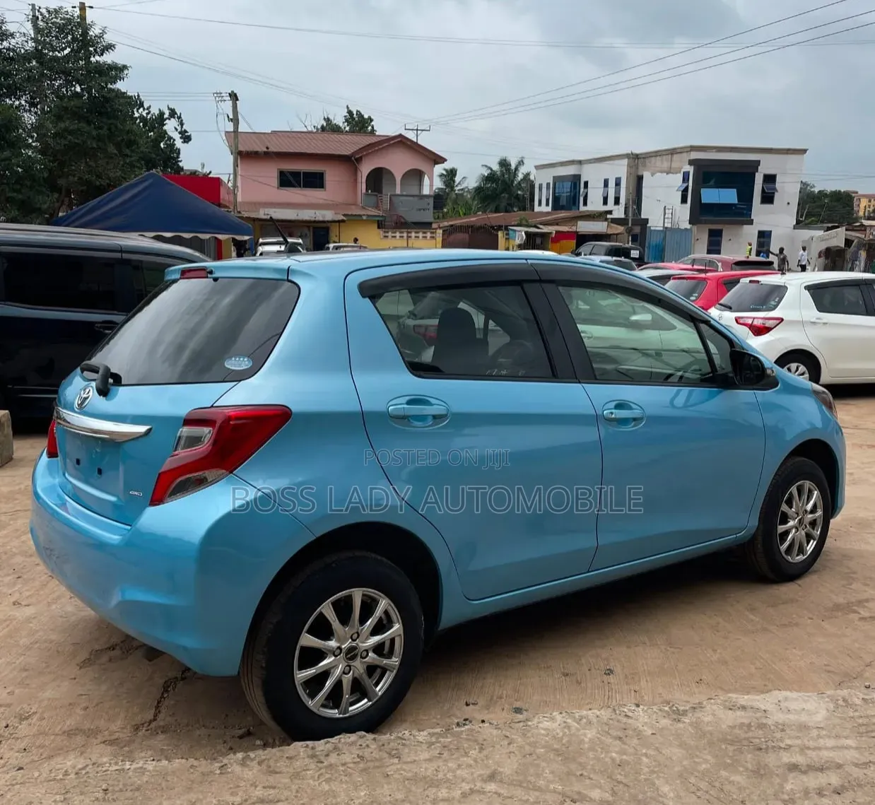 Toyota Vitz 1.3 AWD 5dr 2016 Blue