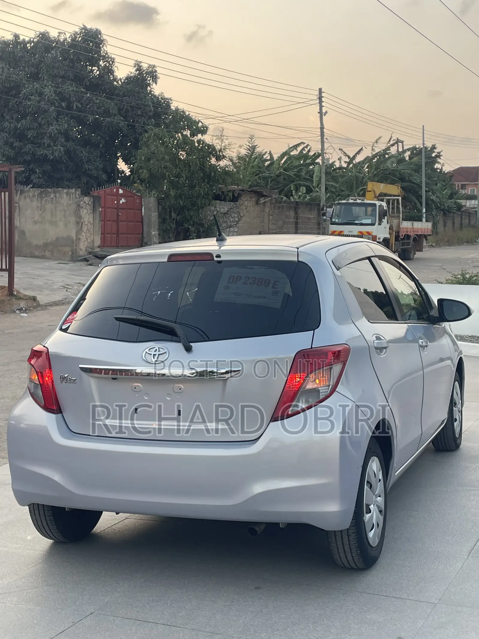 Toyota Vitz 1.3 AWD 5dr 2013 Purple