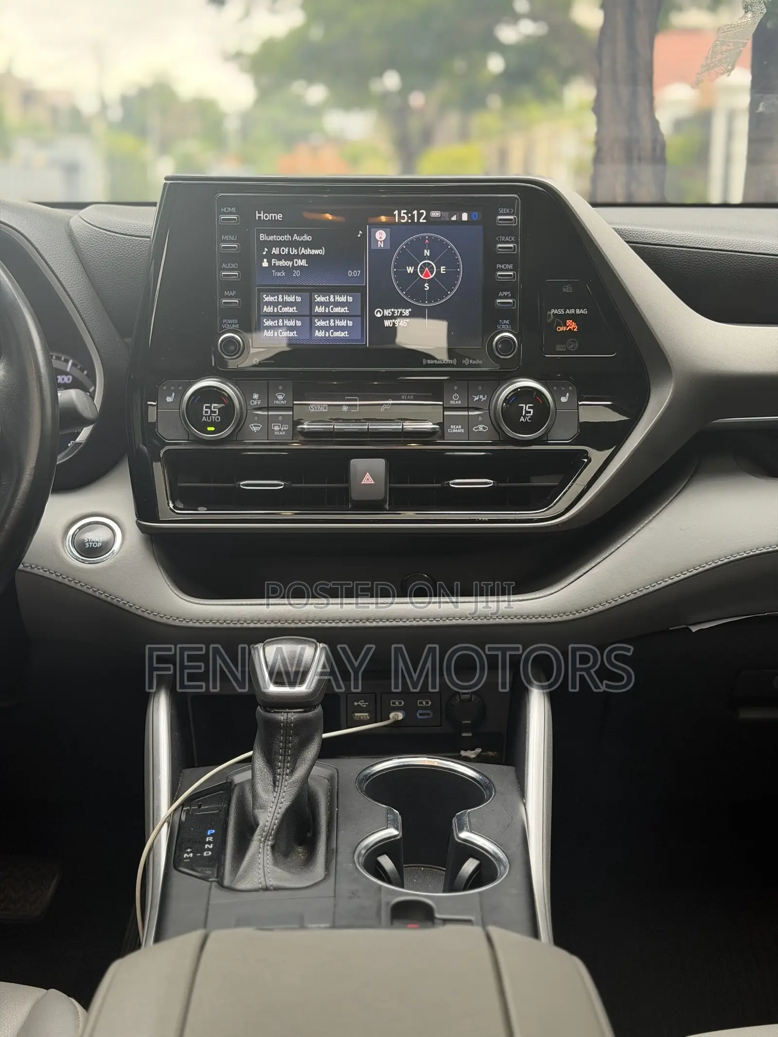 Toyota Highlander XLE 2022 Gray