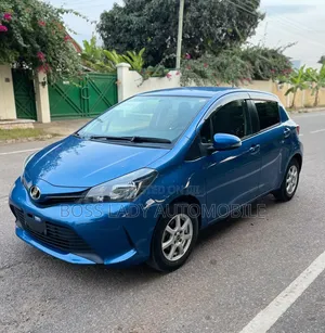 Toyota Vitz 1.3 FWD 3dr 2015 Blue