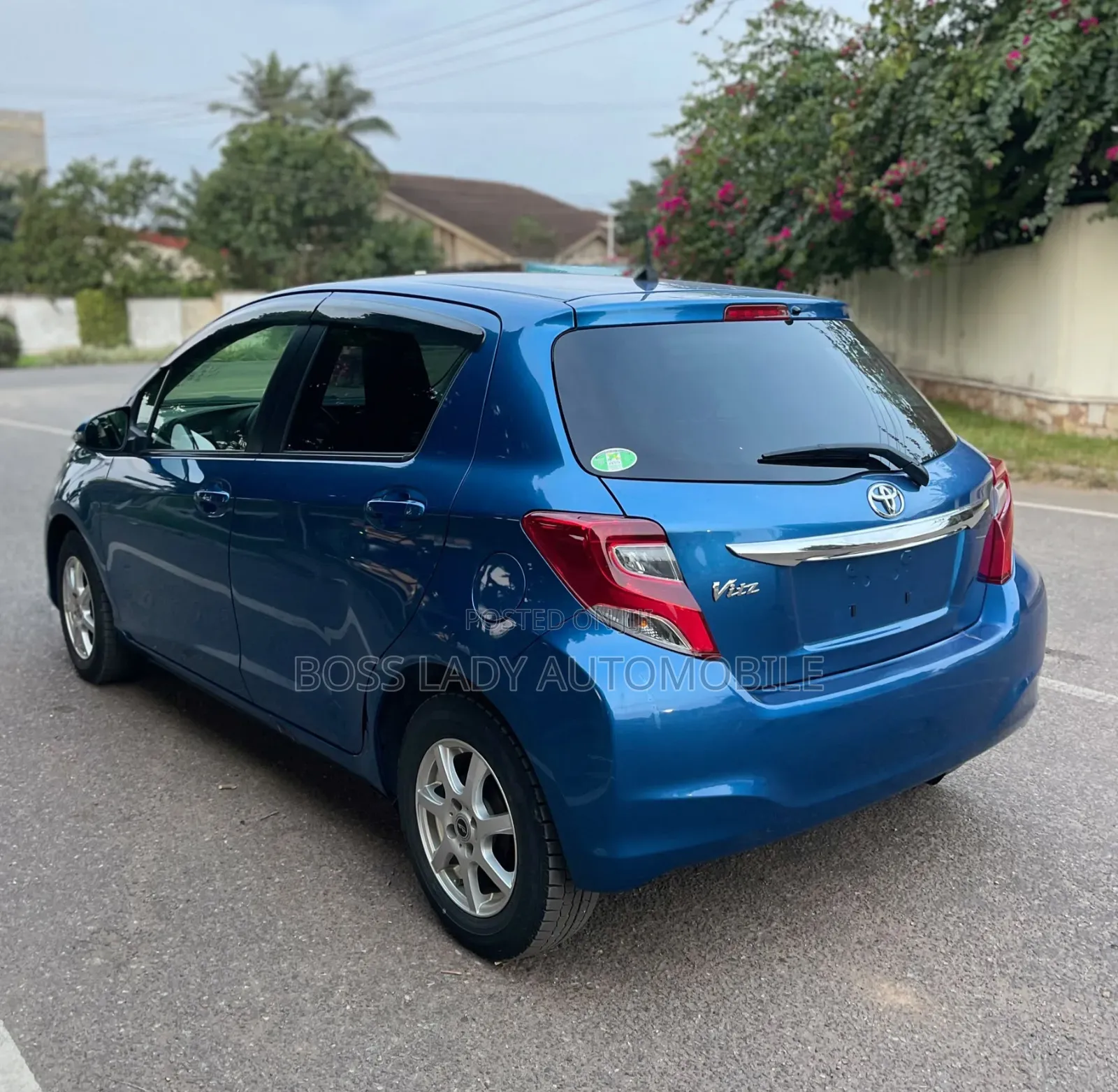 Toyota Vitz 1.3 FWD 3dr 2015 Blue