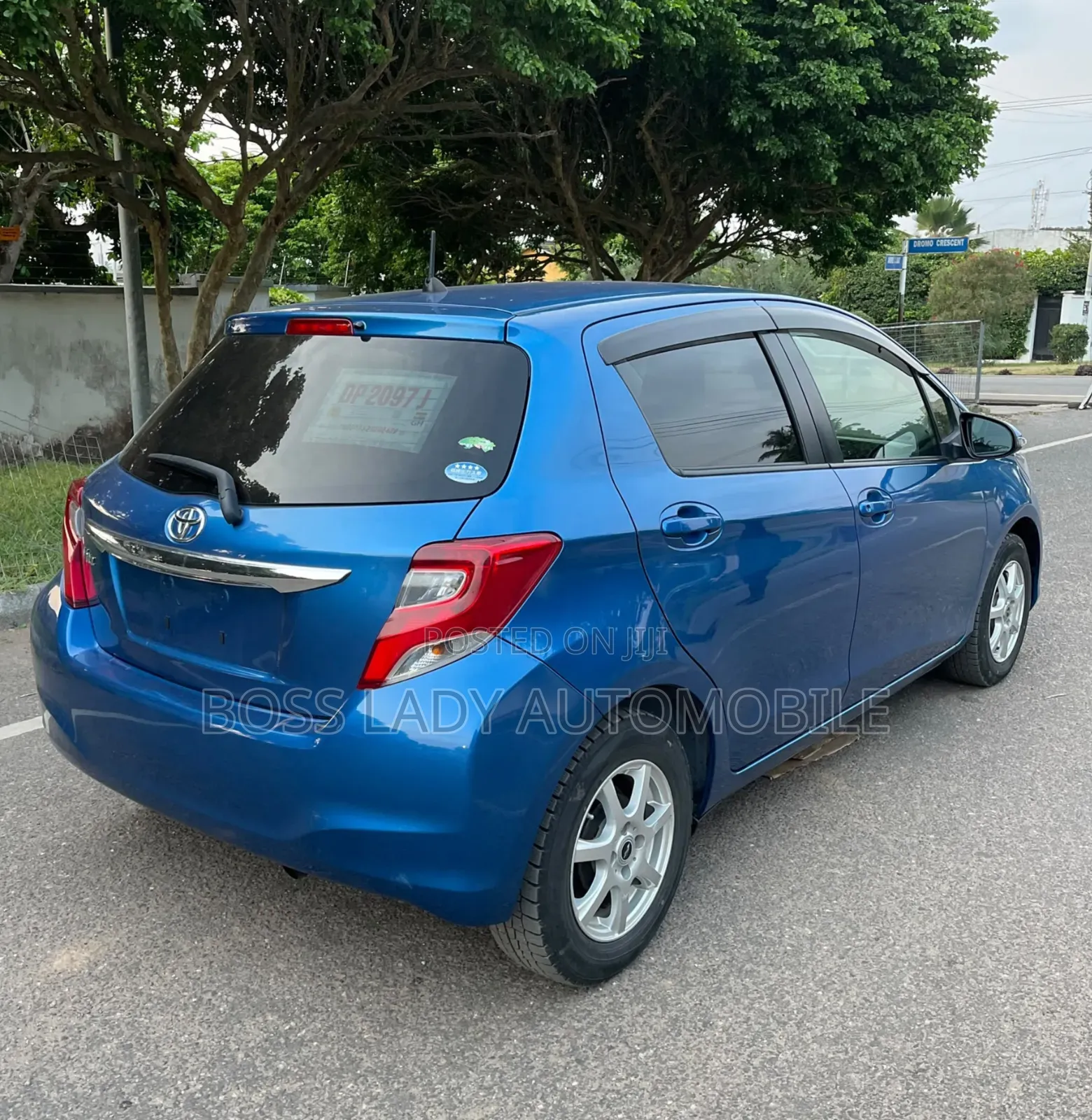 Toyota Vitz 1.3 FWD 3dr 2015 Blue