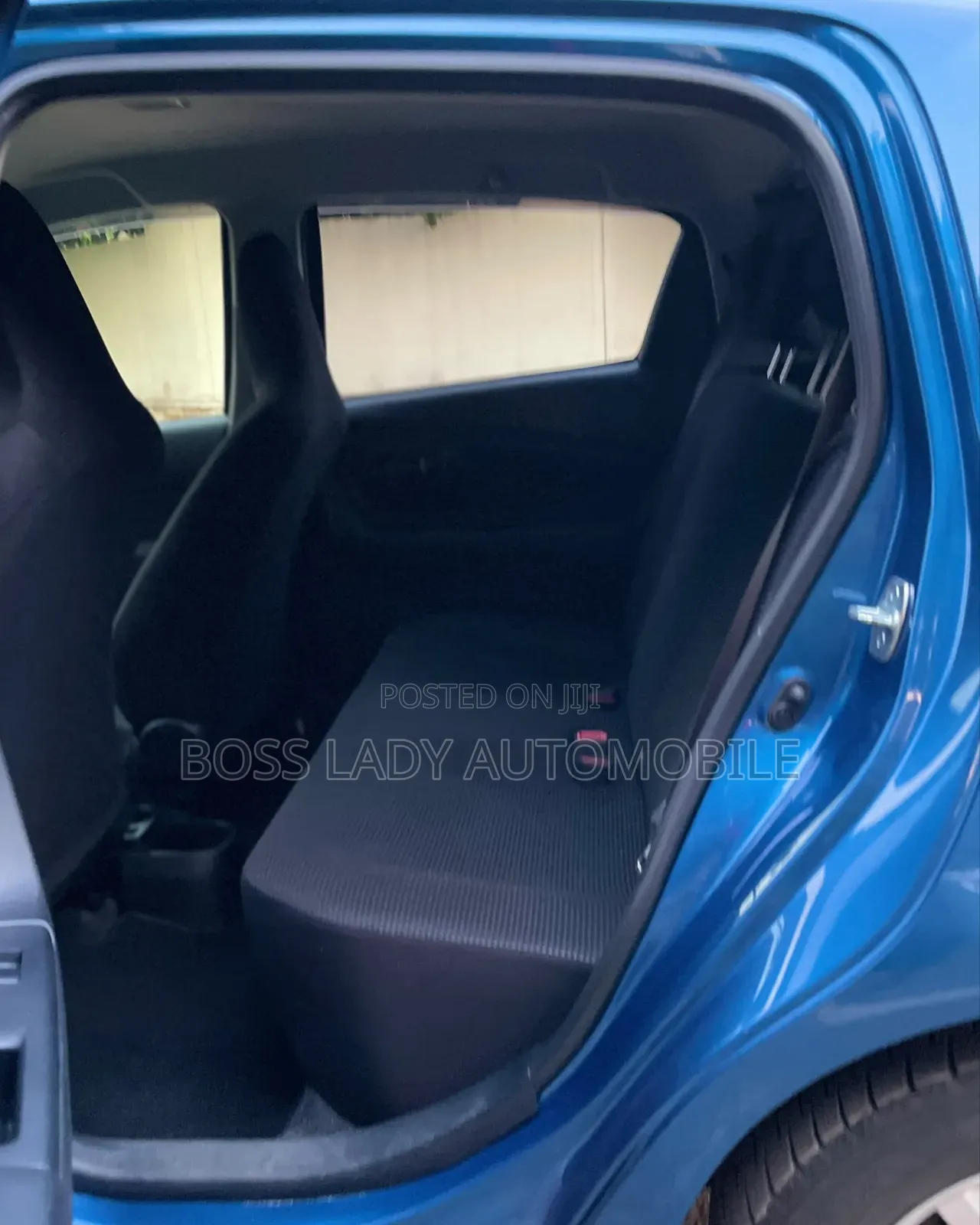 Toyota Vitz 1.3 FWD 3dr 2015 Blue
