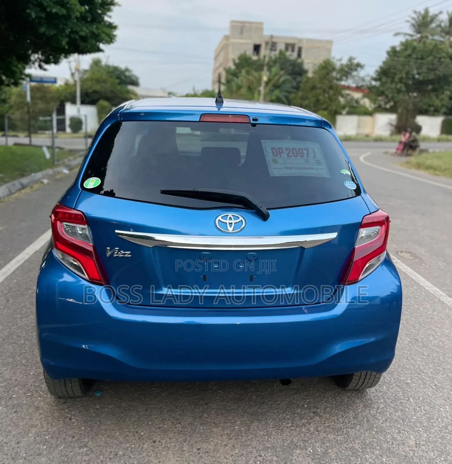 Toyota Vitz 1.3 FWD 3dr 2015 Blue