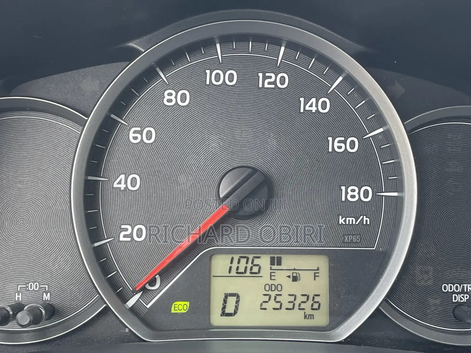 Toyota Vitz 1.3 AWD 5dr 2013 Purple