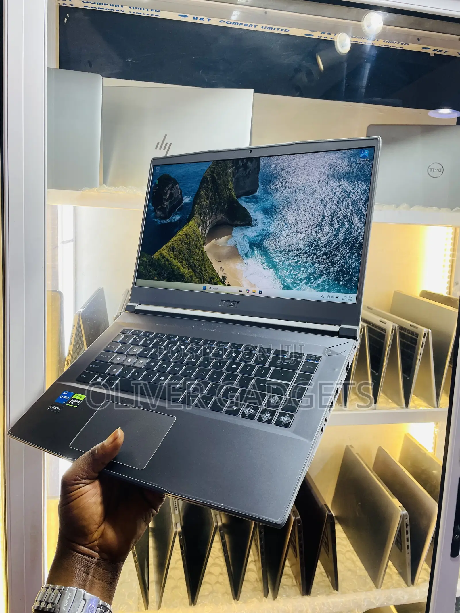 Laptop MSI GF65 Thin 10UE 16GB Intel Core i5 SSD 512GB