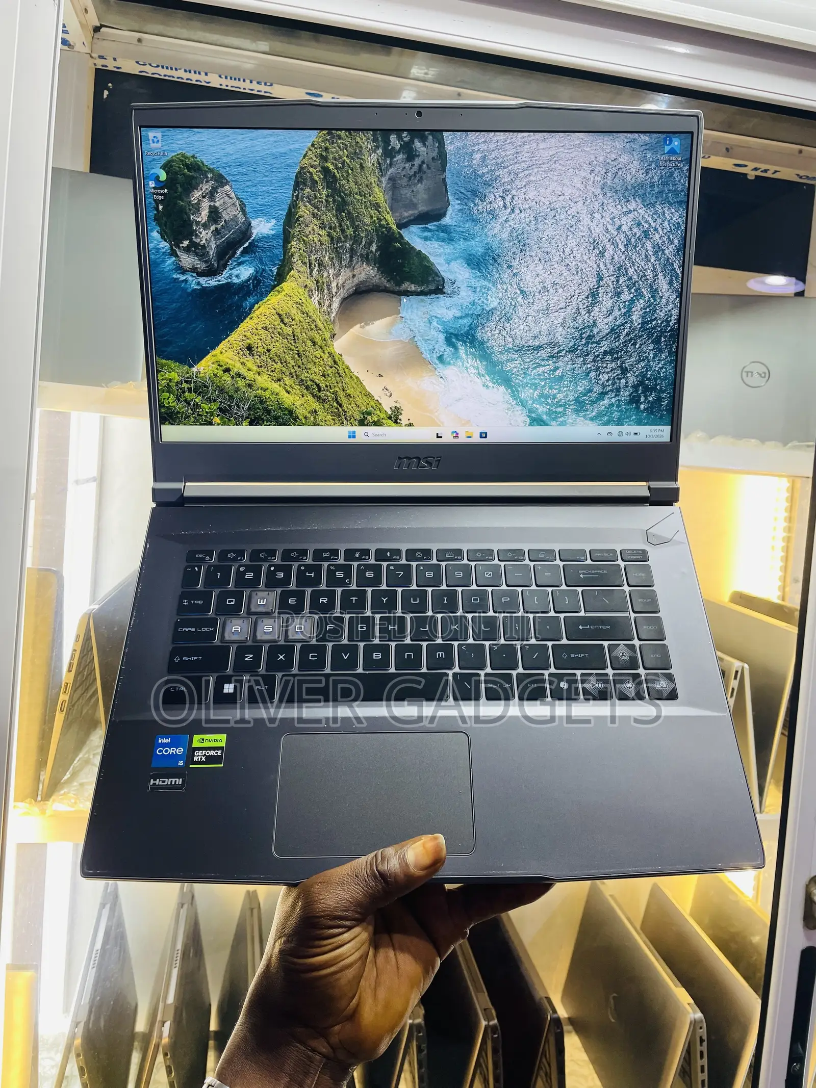 Laptop MSI GF65 Thin 10UE 16GB Intel Core i5 SSD 512GB