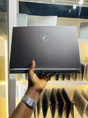 Laptop MSI GF65 Thin 10UE 16GB Intel Core i5 SSD 512GB