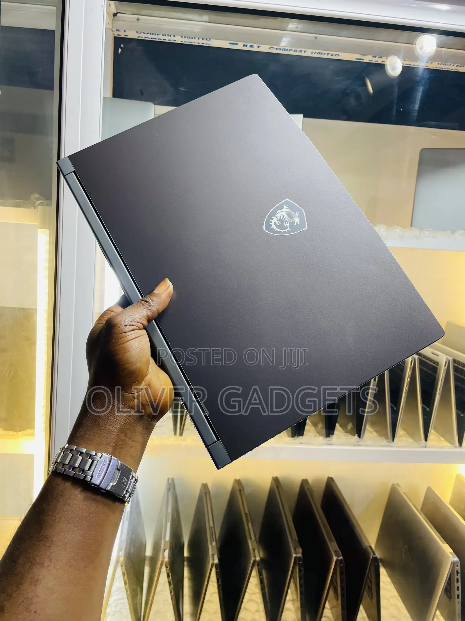 Laptop MSI GF65 Thin 10UE 16GB Intel Core i5 SSD 512GB