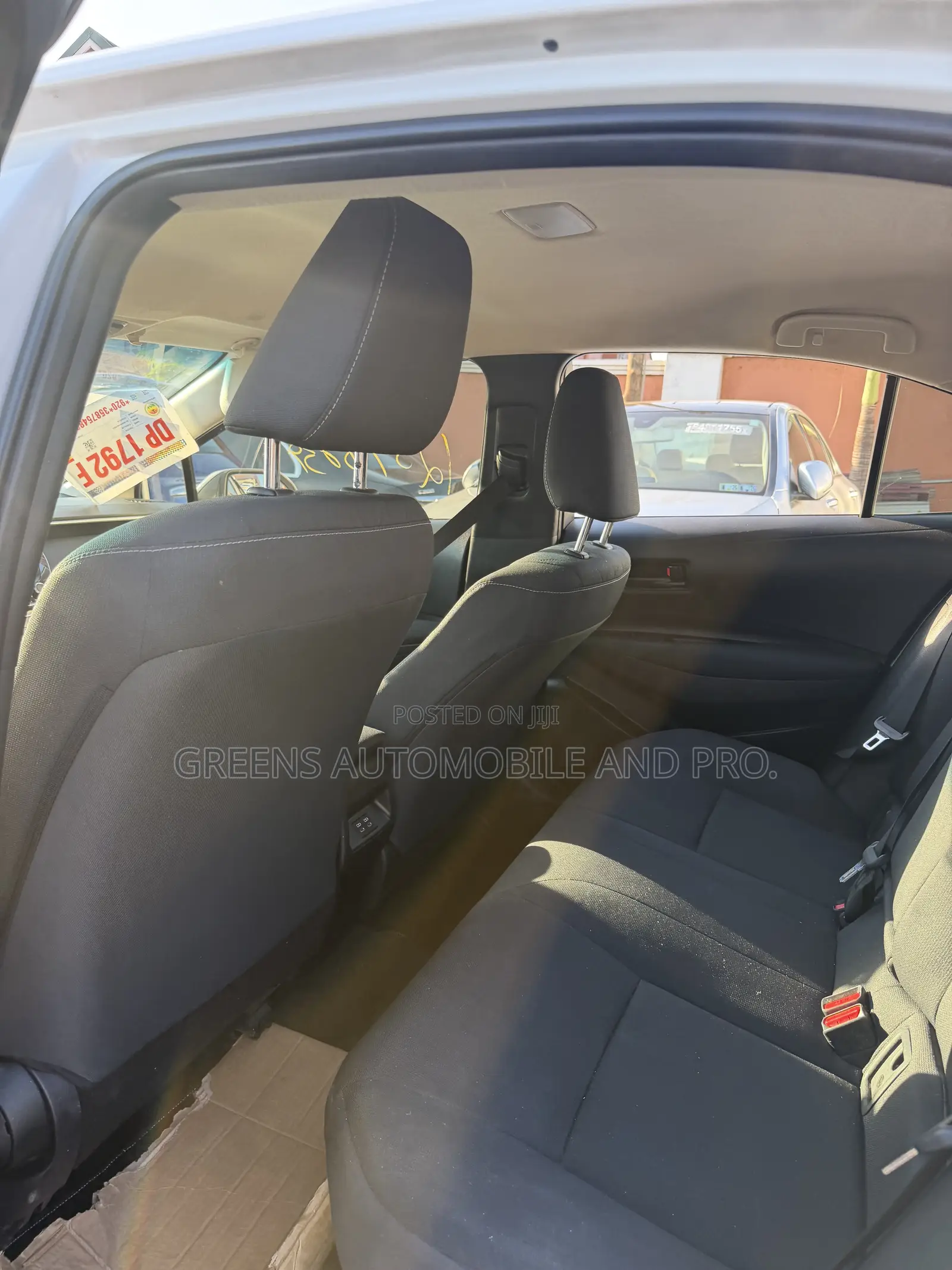 Toyota Corolla Hybrid LE 2025 White