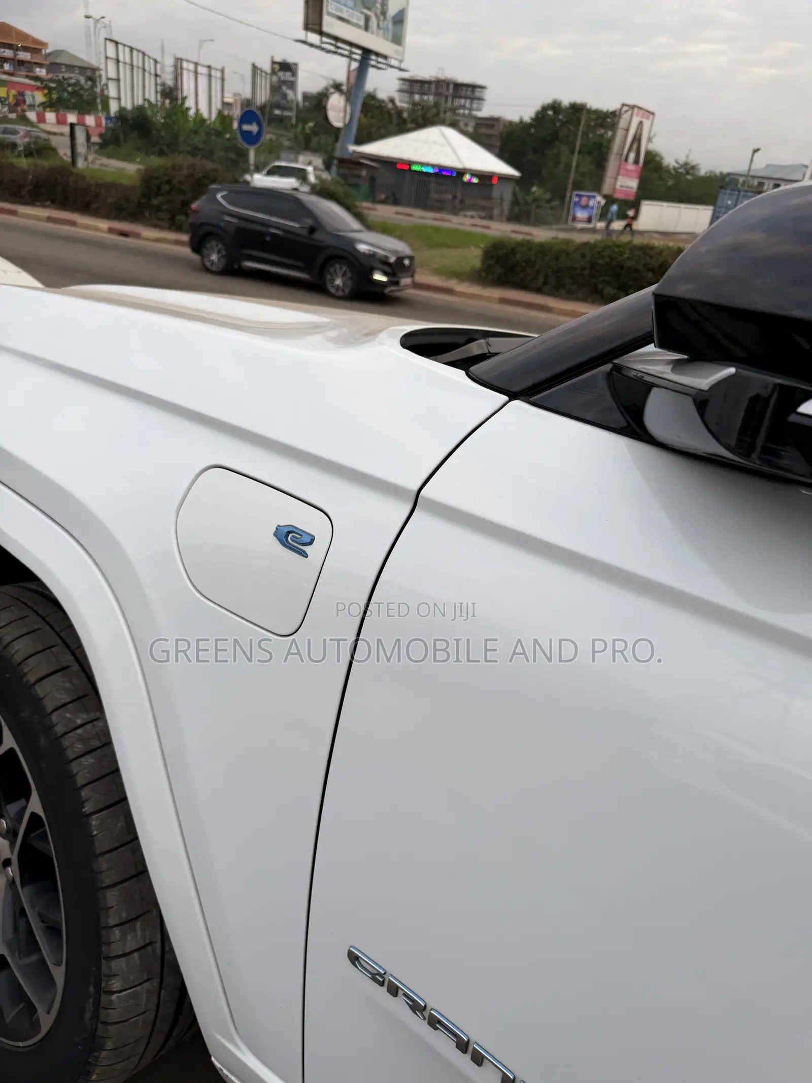 Jeep Grand Cherokee 4xe Summit Reserve 4WD 2023 White