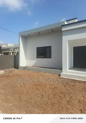 3bdrm House in Shining Star Real, Awutu Senya West for sale