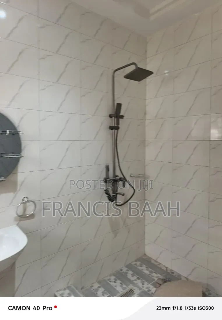 3bdrm House in Shining Star Real, Awutu Senya West for sale