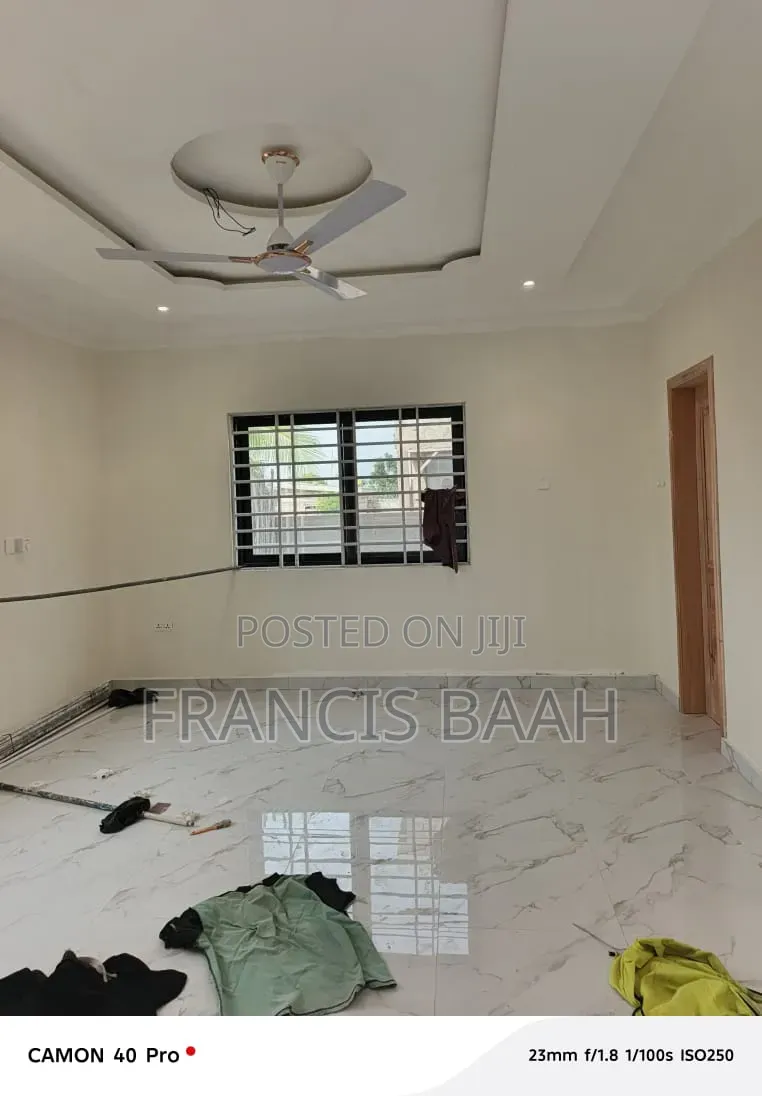 3bdrm House in Shining Star Real, Awutu Senya West for sale