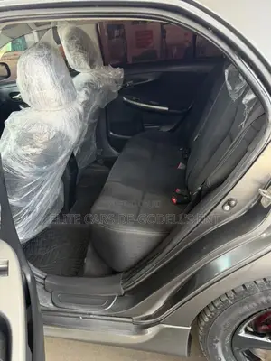 Toyota Corolla S 4dr Sedan (1.8L 4cyl 4A) 2013 Gray