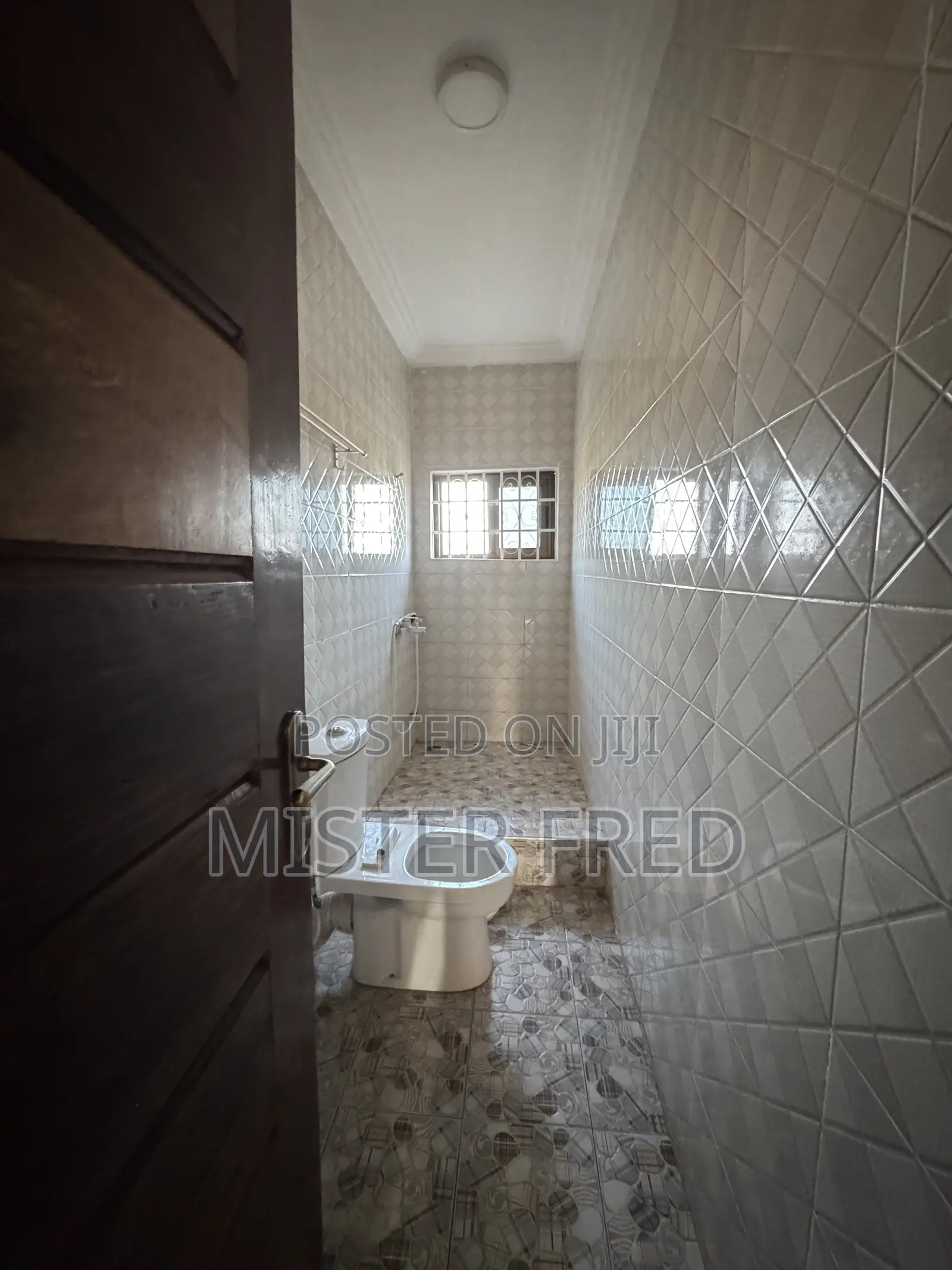 1bdrm Apartment in Old Barrier Kings, Weija for rent