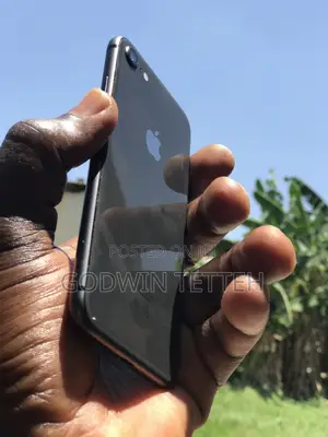 Apple iPhone 8 64 GB Black