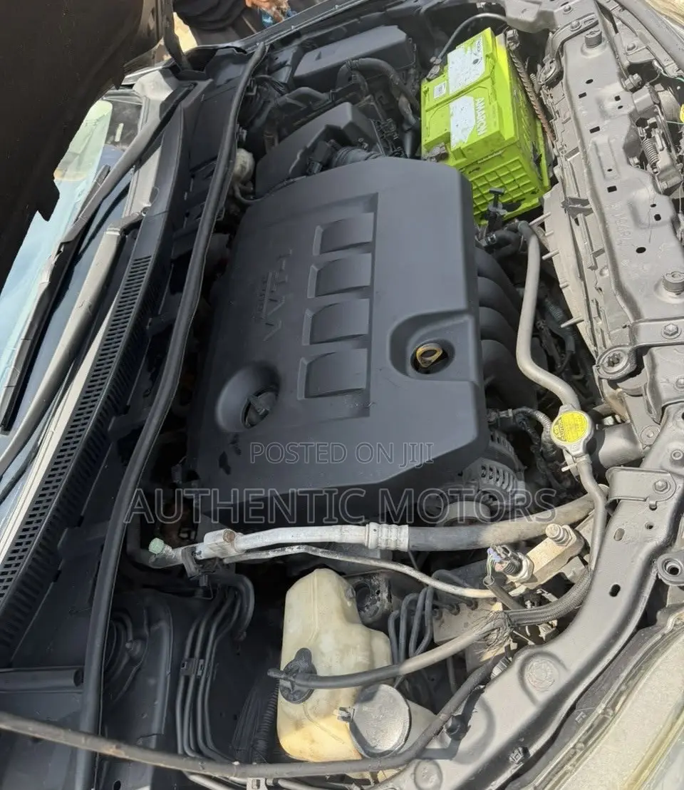 Toyota Corolla S 4dr Sedan (1.8L 4cyl 4A) 2013 Gray