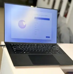Laptop Dell XPS 15 9500 24GB Intel Core i7 SSD 1T