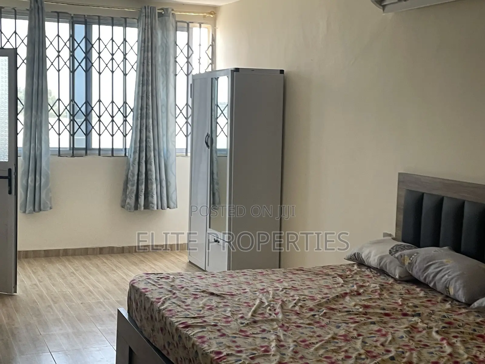 Furnished 20bdrm House in Adjacent Centra, Prampram for sale