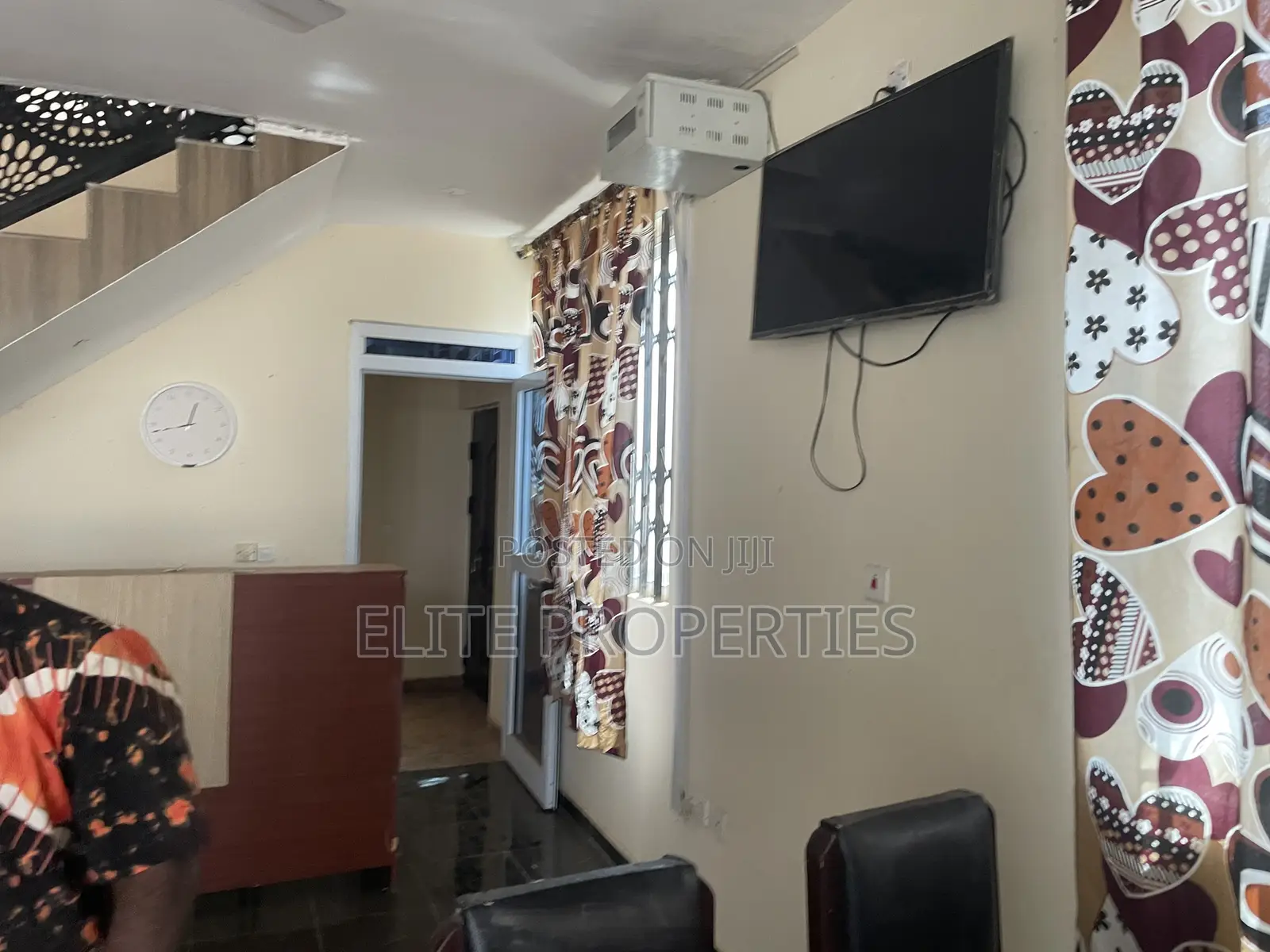 Furnished 20bdrm House in Adjacent Centra, Prampram for sale