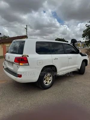 New Toyota Land Cruiser Prado 4.0 V6 Dual VVT-i 2016 White
