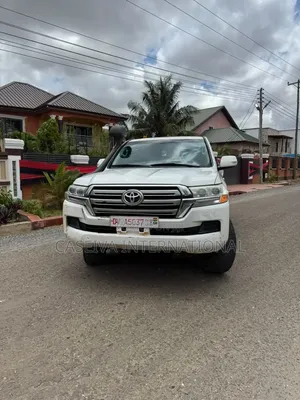 New Toyota Land Cruiser Prado 4.0 V6 Dual VVT-i 2016 White