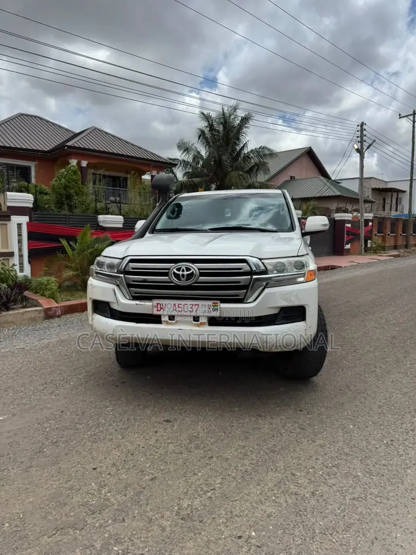 New Toyota Land Cruiser Prado 4.0 V6 Dual VVT-i 2016 White