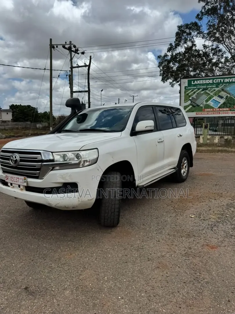 New Toyota Land Cruiser Prado 4.0 V6 Dual VVT-i 2016 White