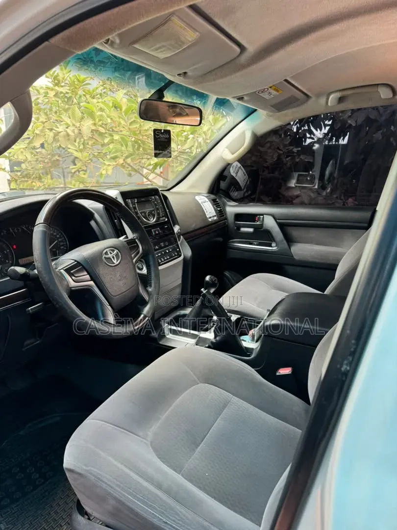 New Toyota Land Cruiser Prado 4.0 V6 Dual VVT-i 2016 White