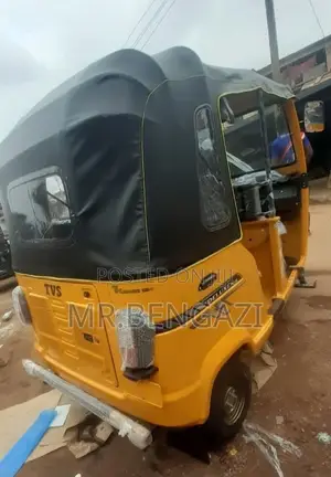 New TVS King Deluxe Plus iTouch Start 2026 Yellow