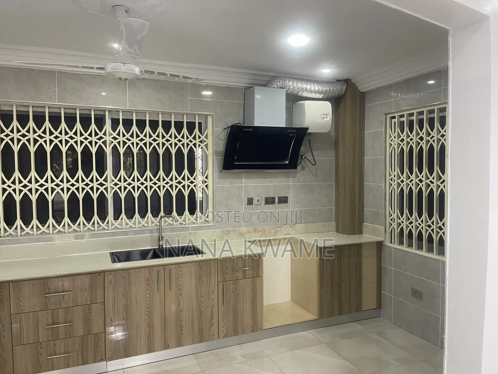 Furnished 4bdrm Apartment in Teach- Emena, Kumasi Metropolitan for rent