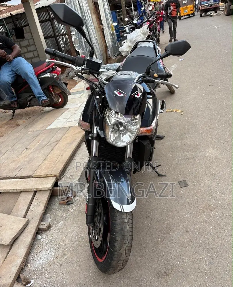 New Suzuki GSR 2026 Black