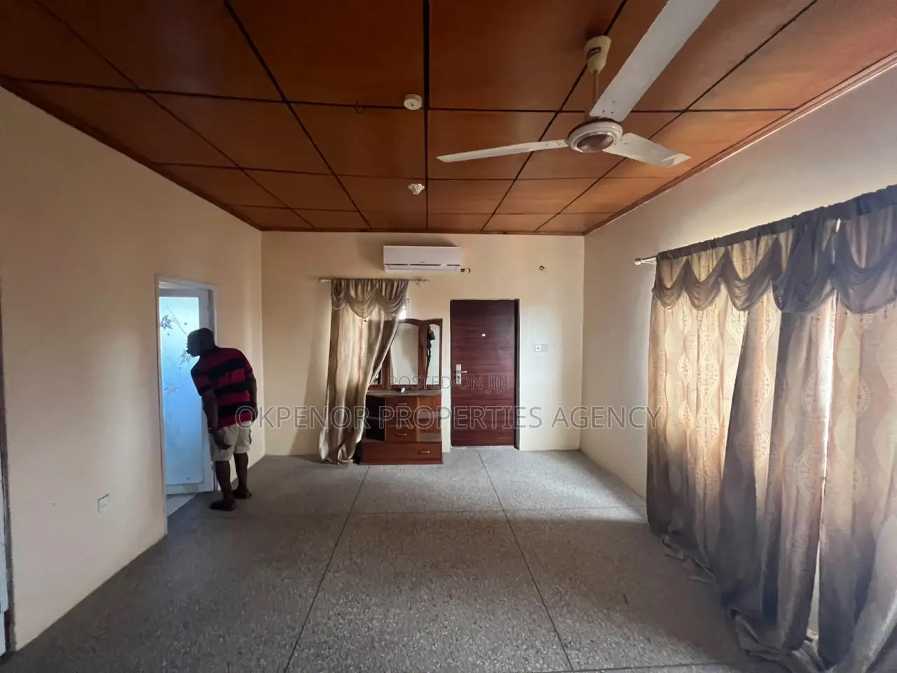 8bdrm House in Takoradi for sale