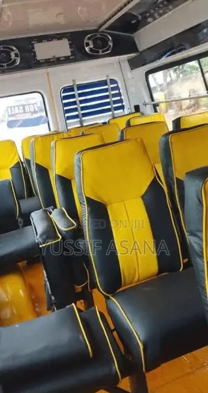 Mercedes-Benz Sprinter 2004 Yellow