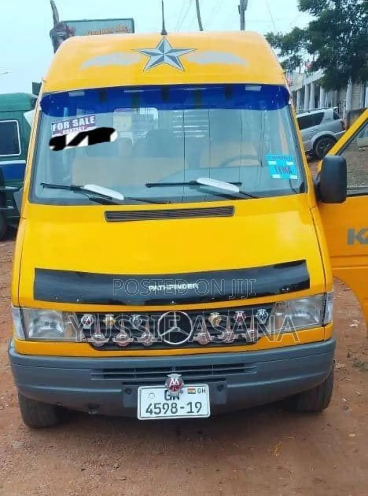 Mercedes-Benz Sprinter 2004 Yellow