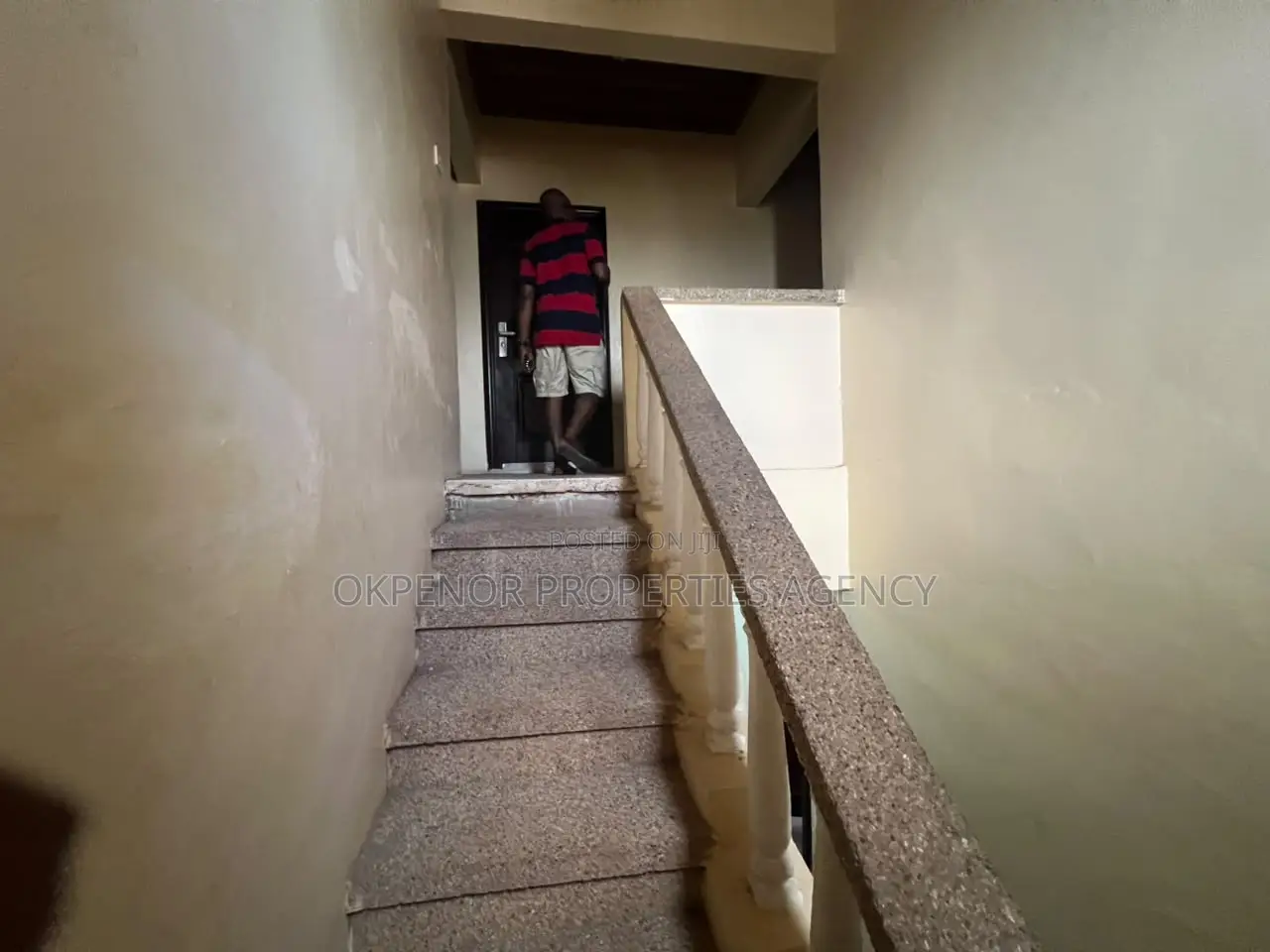 8bdrm House in Takoradi for sale