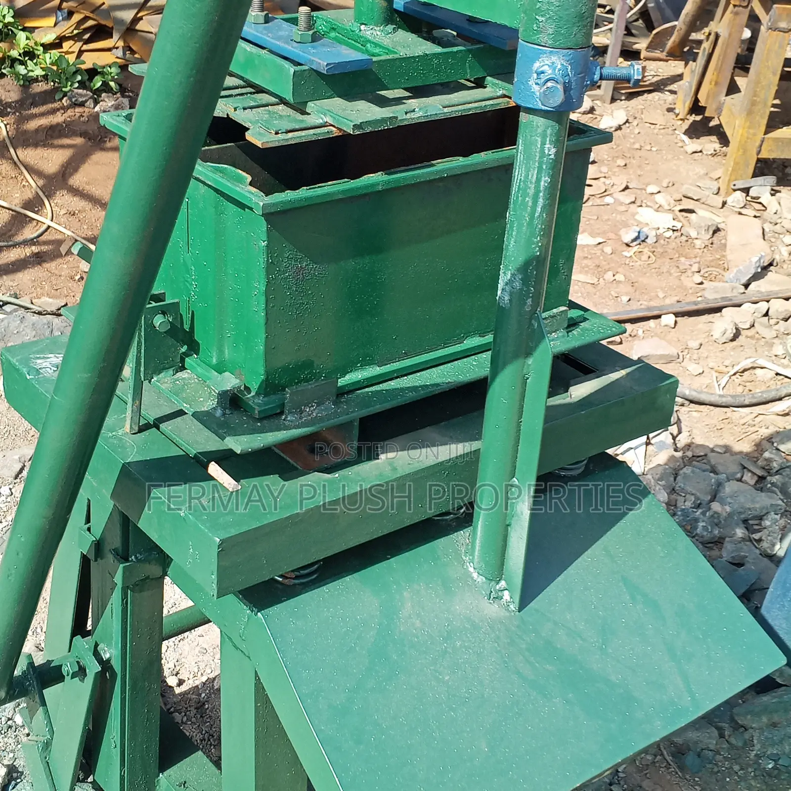 Reliable and Efficient Concrete Block Machines