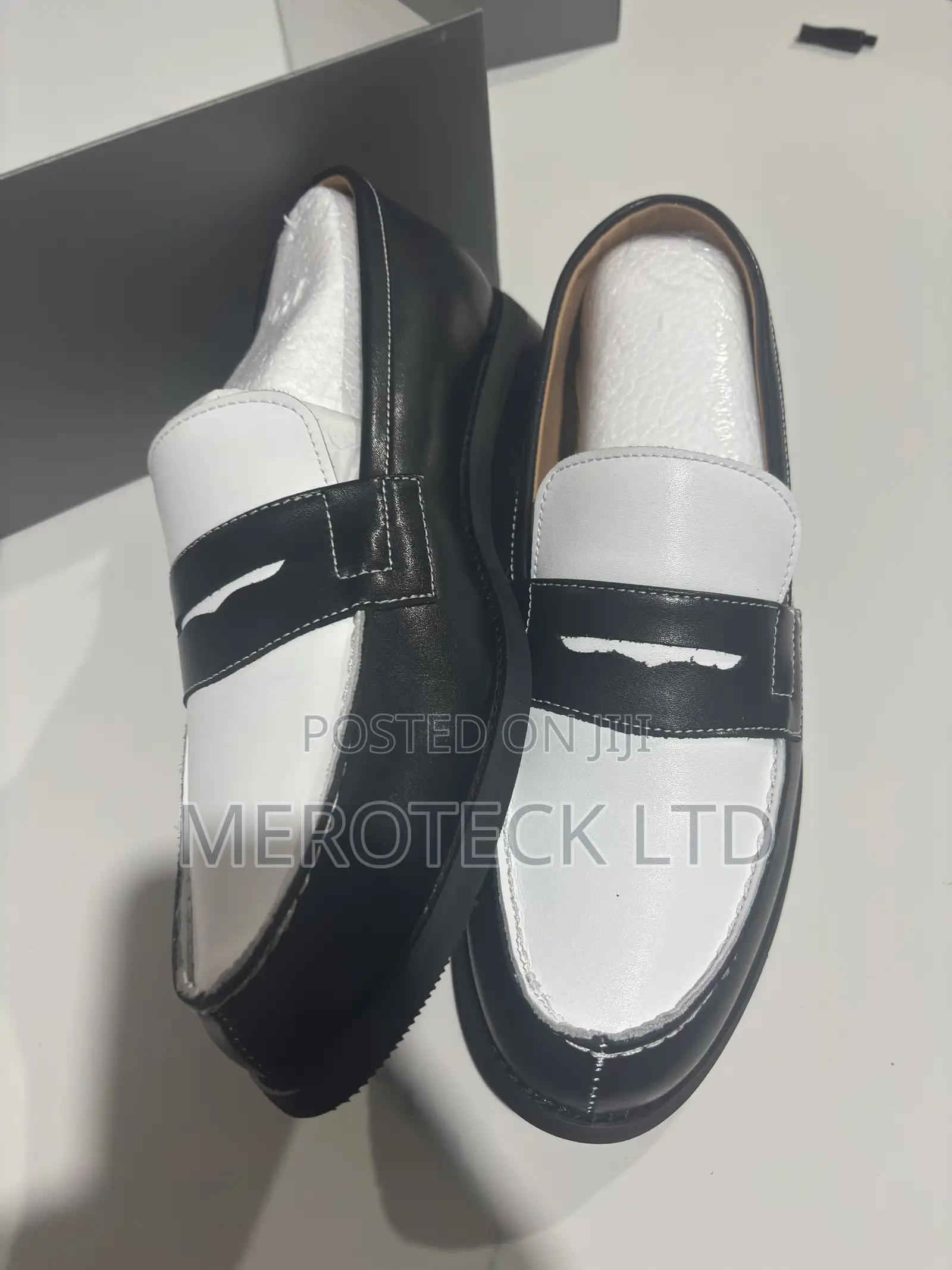 Original White and Black Leather Moccasin Loafers Shoes