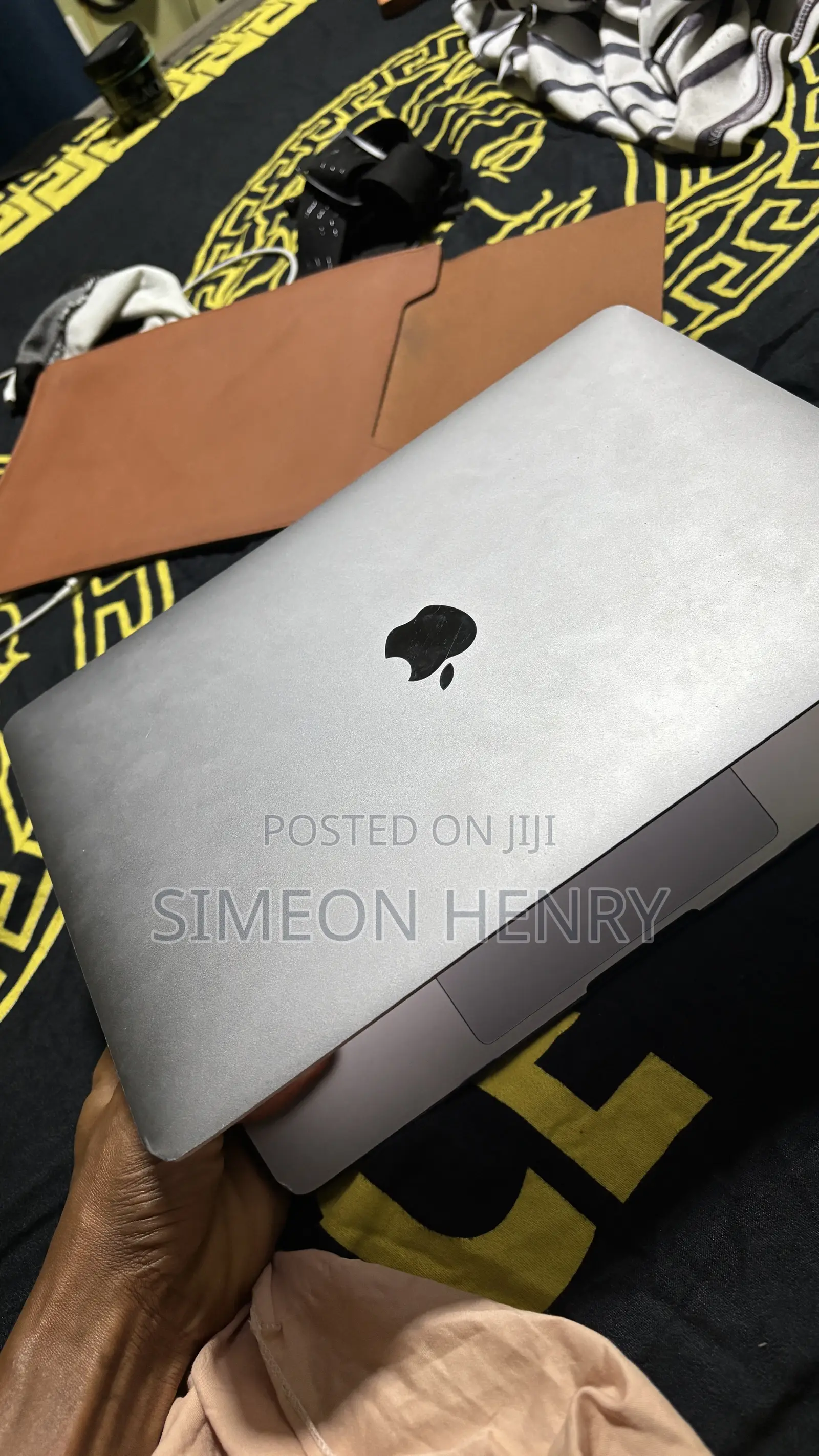 Laptop Apple MacBook 2020 8GB Apple M1 SSD 256GB