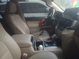 Toyota Land Cruiser 2022 Black