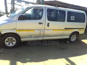 Toyota HiAce 2018 Grey